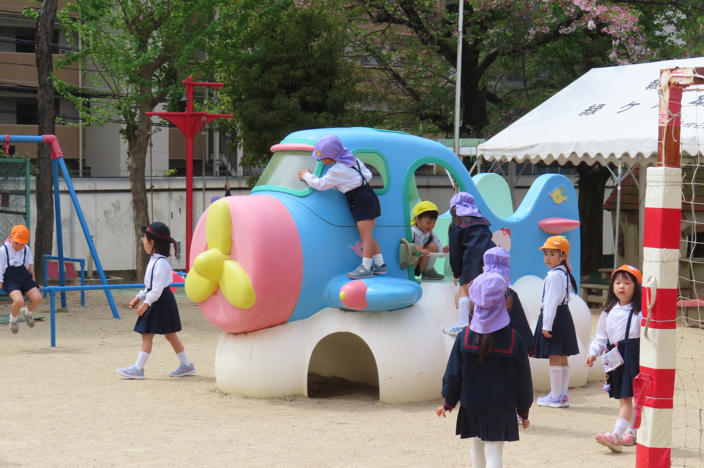 園長先生からのごあいさつ…4月のメッセージ